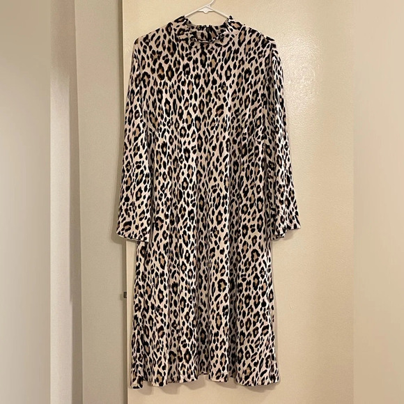 CHICO'S Leopard Pattern Mock Neck Short Dress - Picture 5 of 9